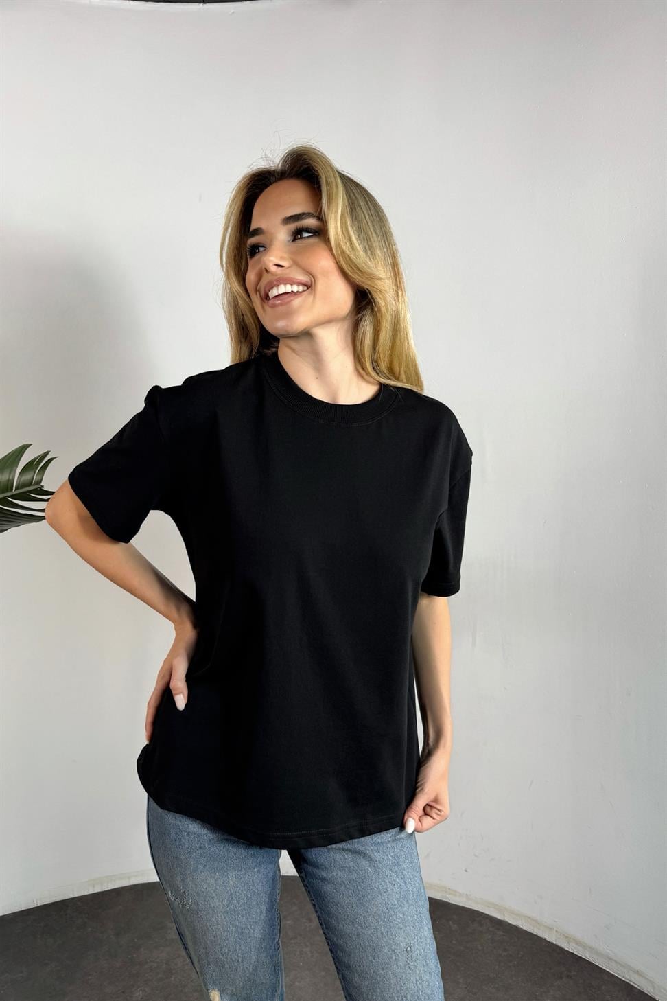 Premium Kalite Bisiklet Yaka Tok Doku Basic Tişört Siyah