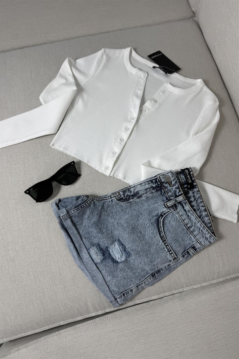 Premium Kalite Düğme Detaylı Fitilli Crop Bluz Ekru