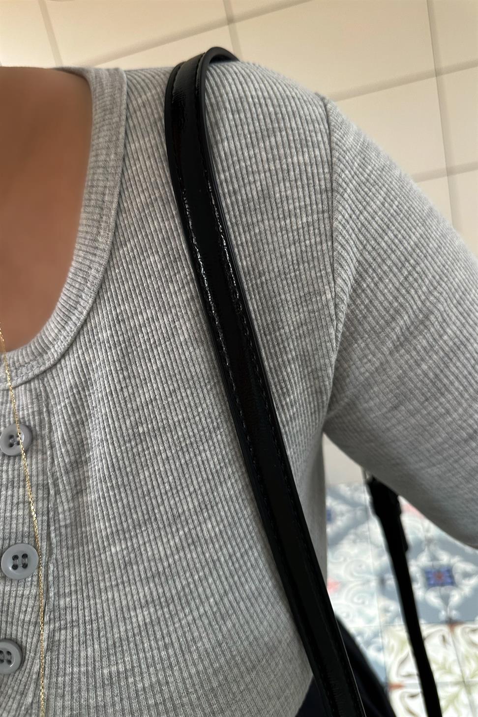 Premium Kalite Düğme Detaylı Fitilli Crop Bluz Gri