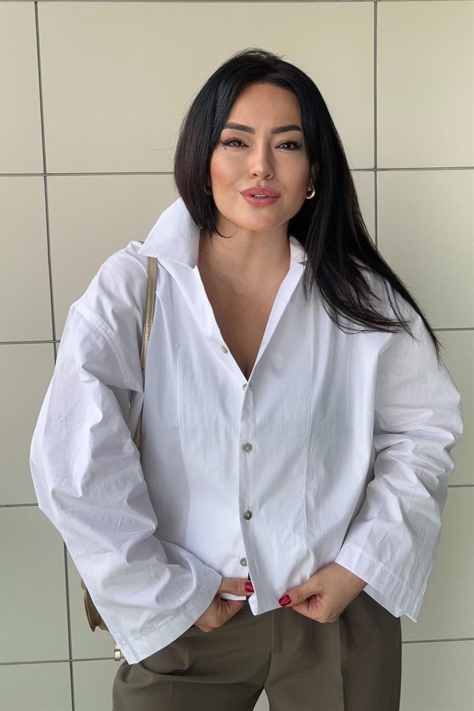 Premium Kalite Geniş Kol Detaylı Oversize Gömlek Beyaz