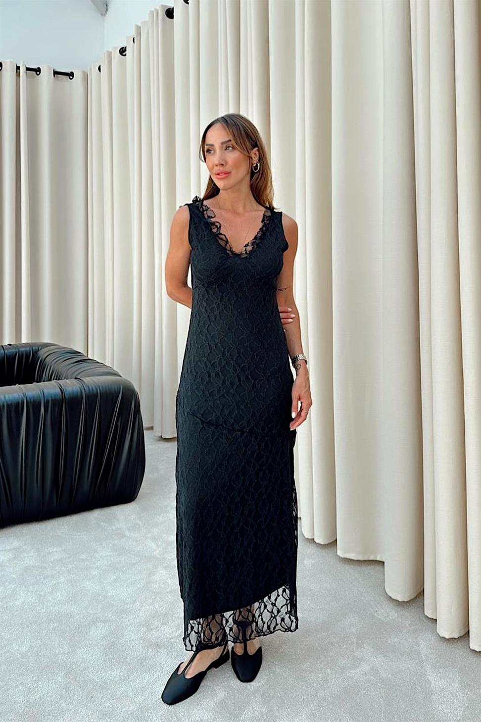 Premium Kalite Güpür Dantel Görünümlü Astarlı Elbise Siyah