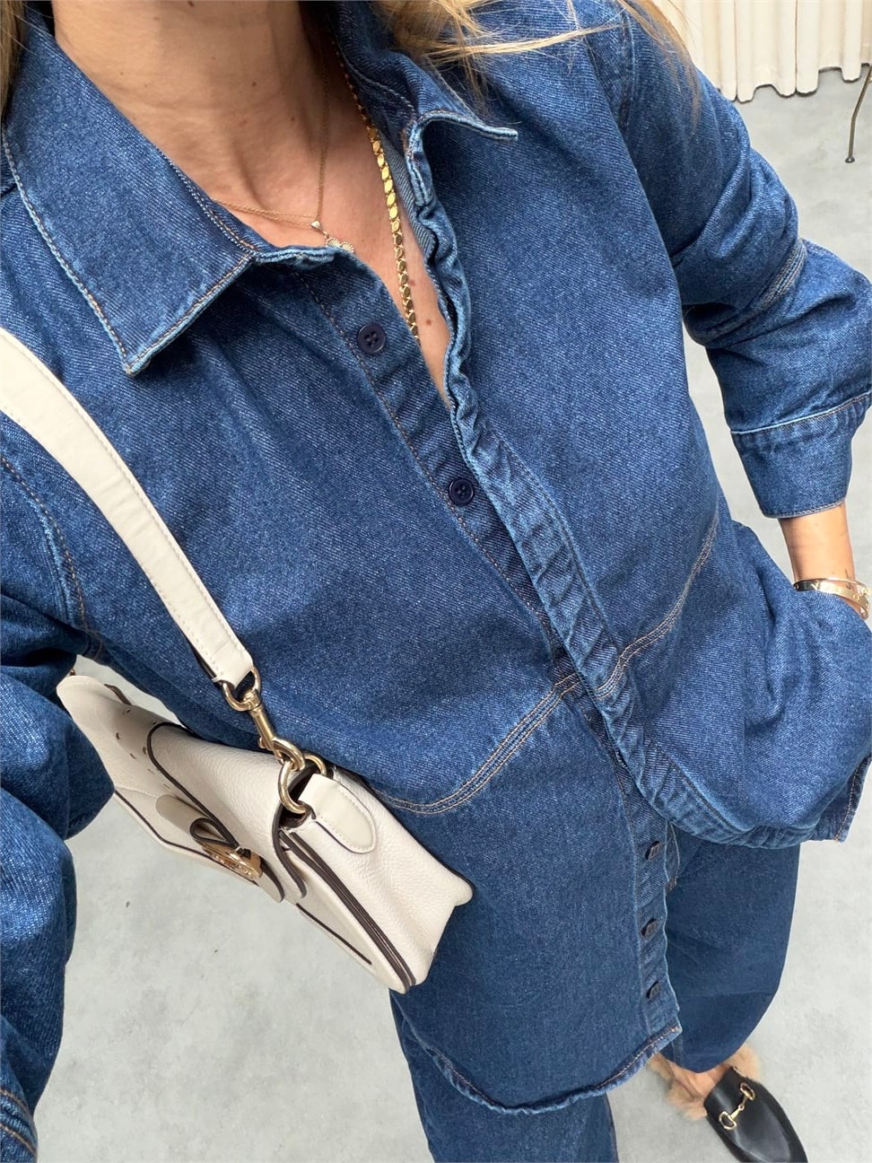 Premium Kalite Kontrast Dikişli Gizli Düğmeli Denim Gömlek Lacivert