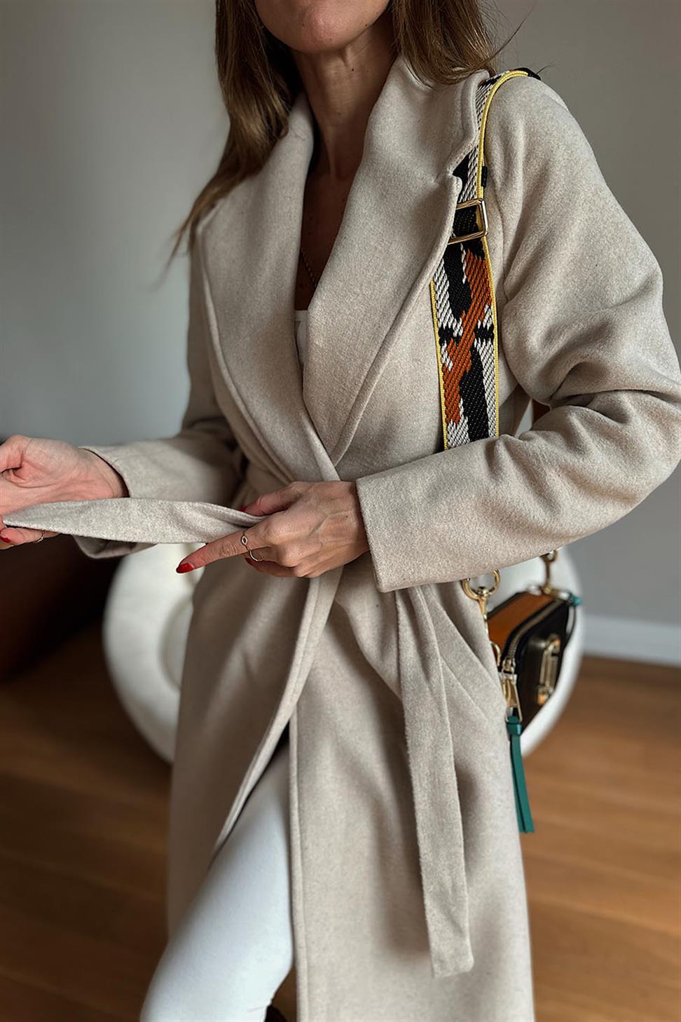 Premium Kalite Kuşaklı Basic Kaşe Kaban Taş