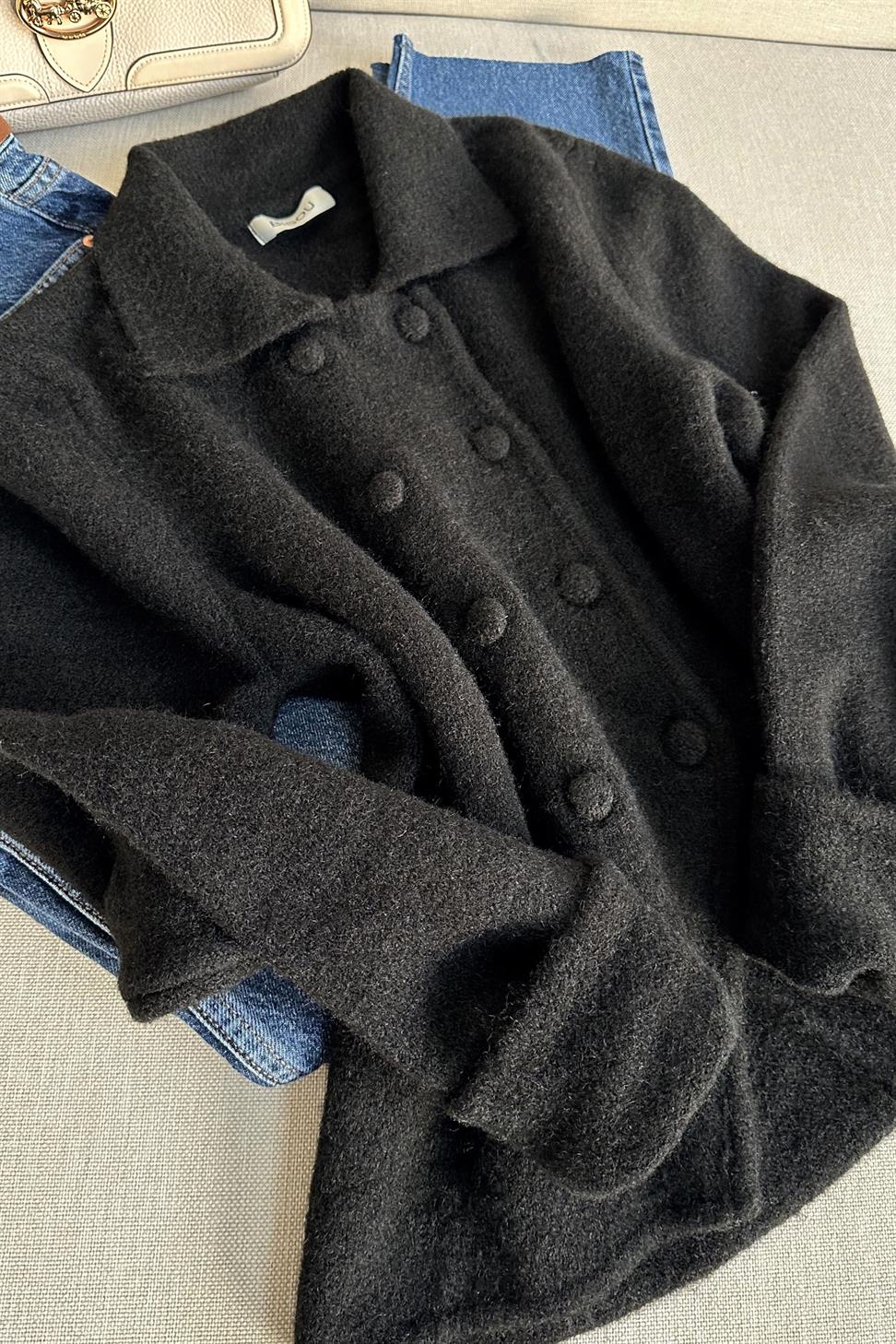 Premium Kalite Polo Yaka Düğme Detaylı Yumuşak Triko Hırka Siyah