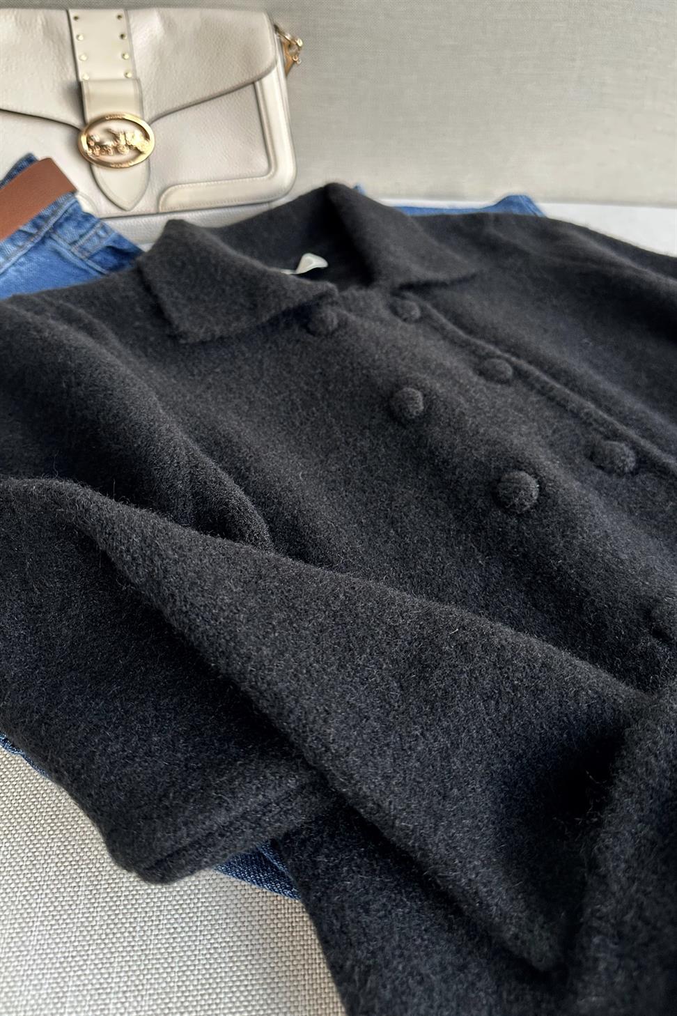 Premium Kalite Polo Yaka Düğme Detaylı Yumuşak Triko Hırka Siyah