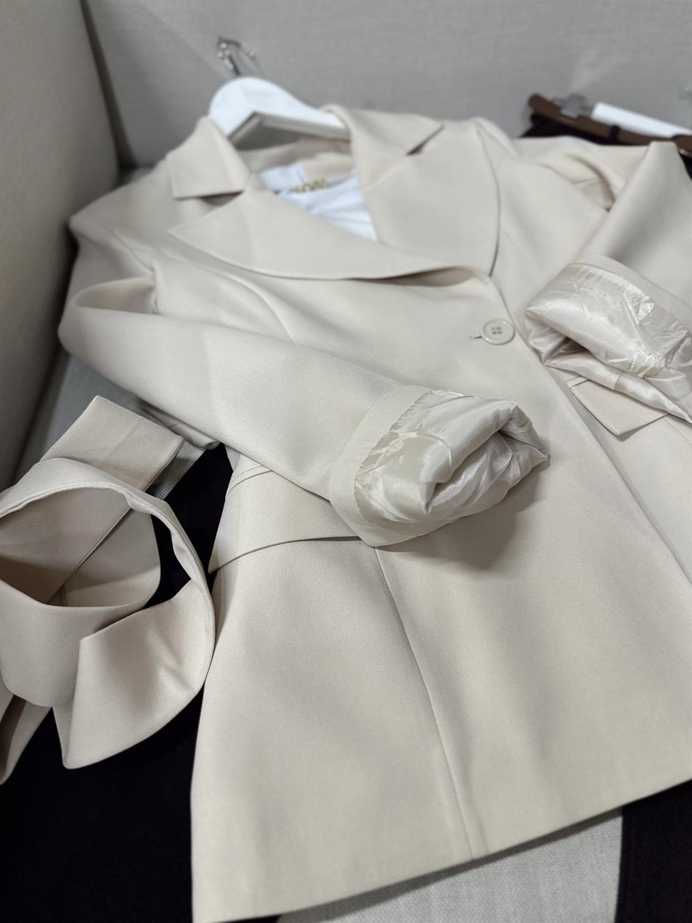 Premium Kalite Saten Astarlı Pera Blazer Ceket
