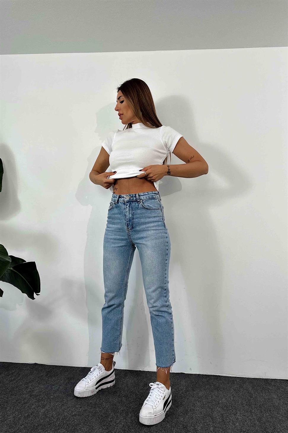 Premium Kalite Yarı Balıkçı İnce Fitilli Body Bluz Beyaz