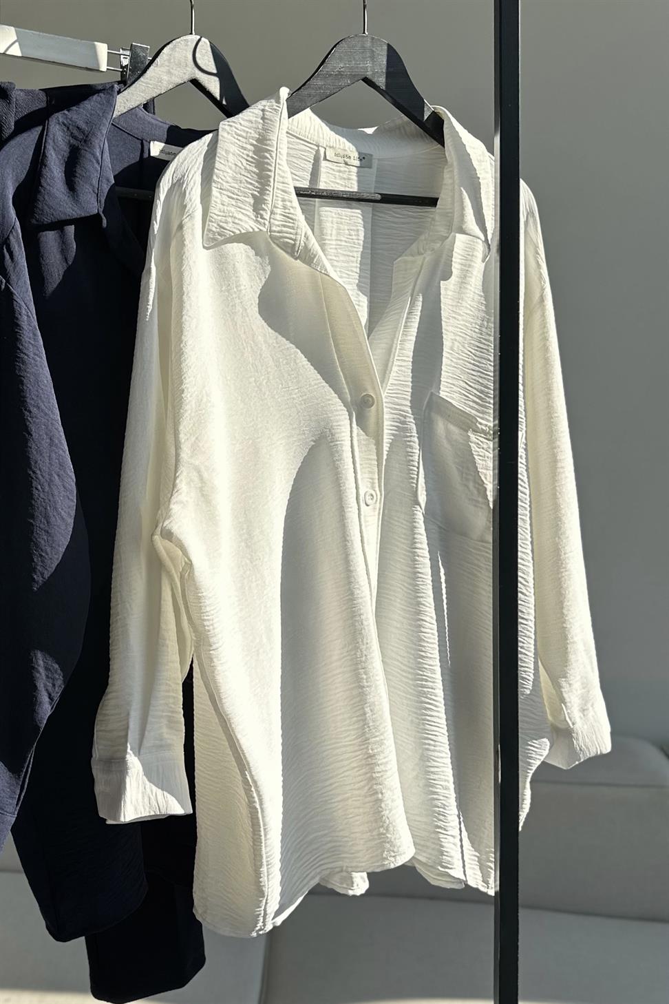 Premium Kalite Yumuşak Dokulu Cep Detaylı Oversize Gömlek Beyaz