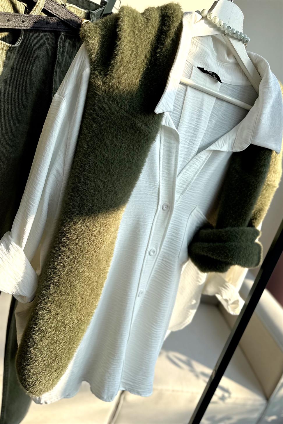 Premium Kalite Yumuşak Dokulu Cep Detaylı Oversize Gömlek Beyaz