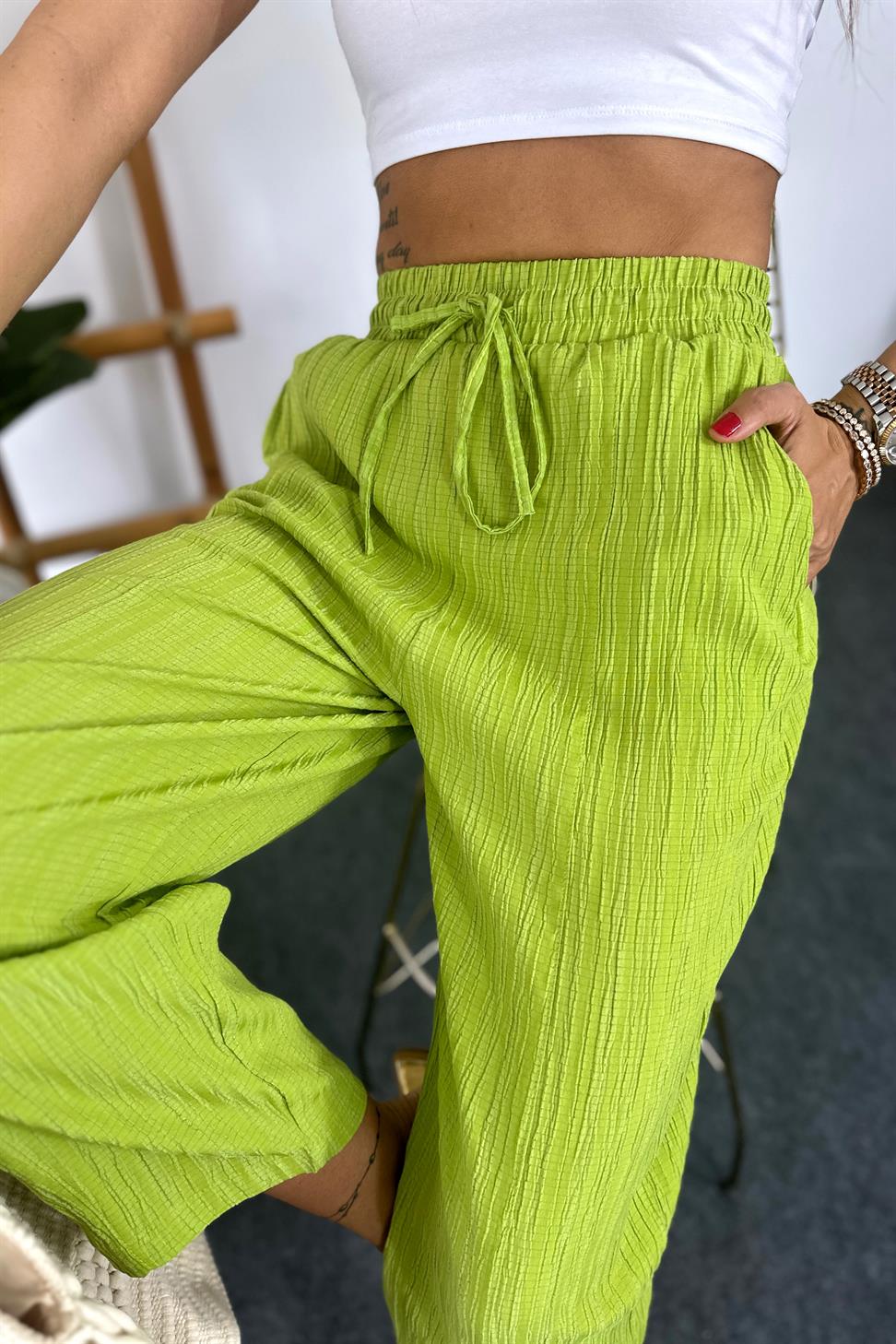 Premium Seri Gofre Kumaş Cepli Şalvar Pantolon Fıstık Yeşil