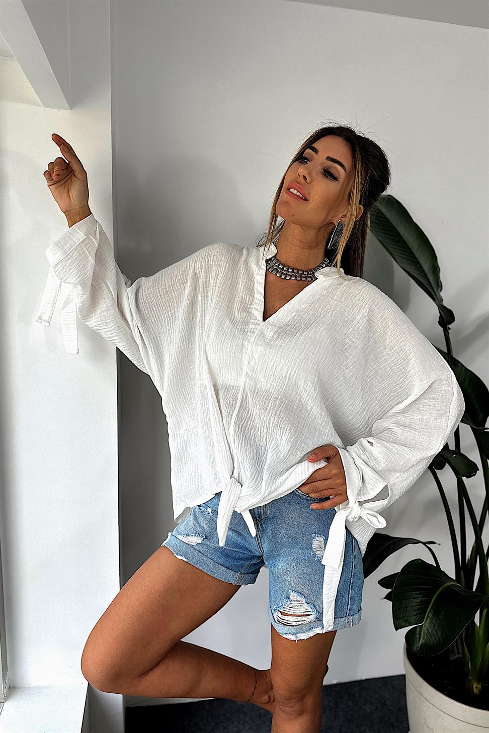 Premium Seri Keten Dokulu Bağlama Detaylı Gömlek Beyaz