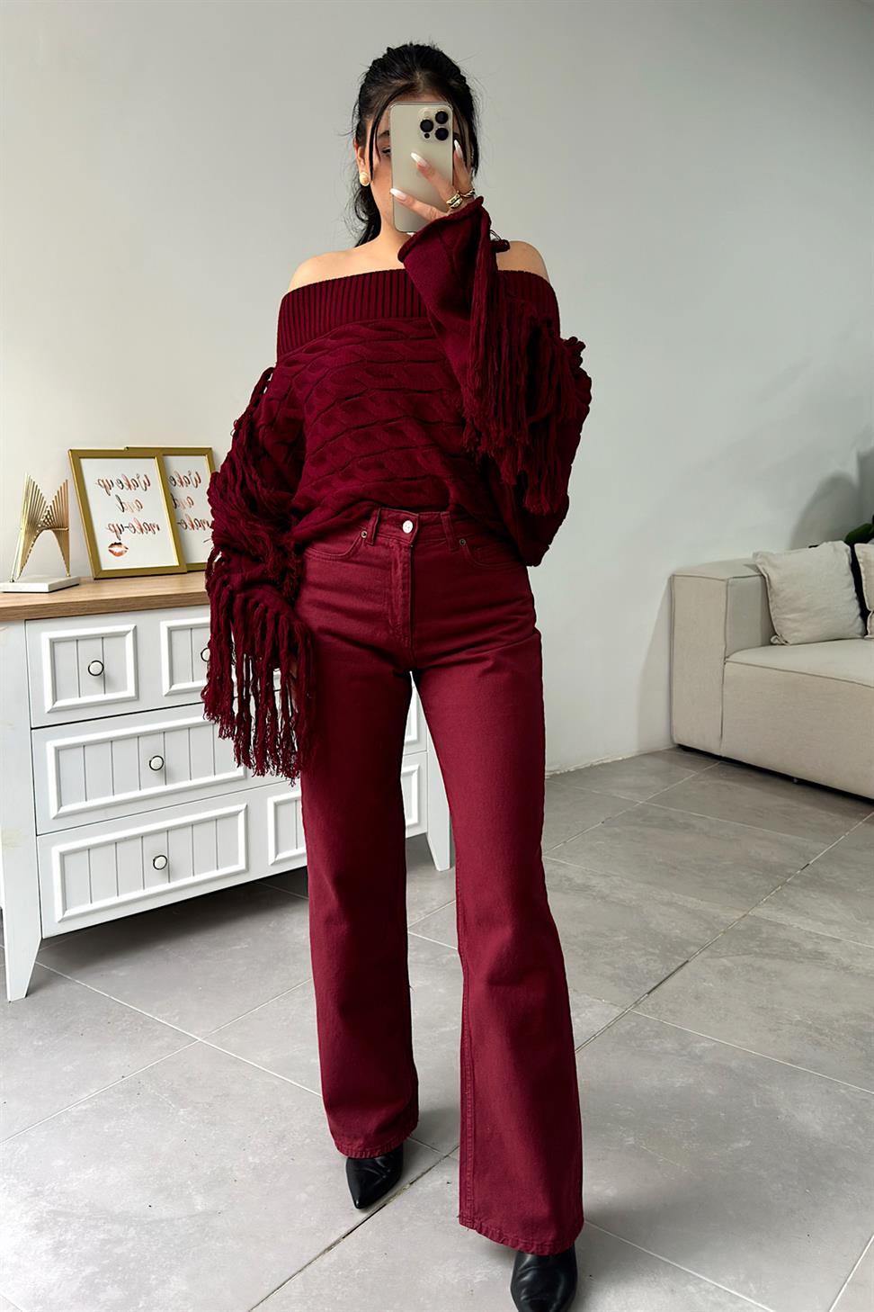 Premium Seri Madonna Yaka Püsküllü Kazak Bordo