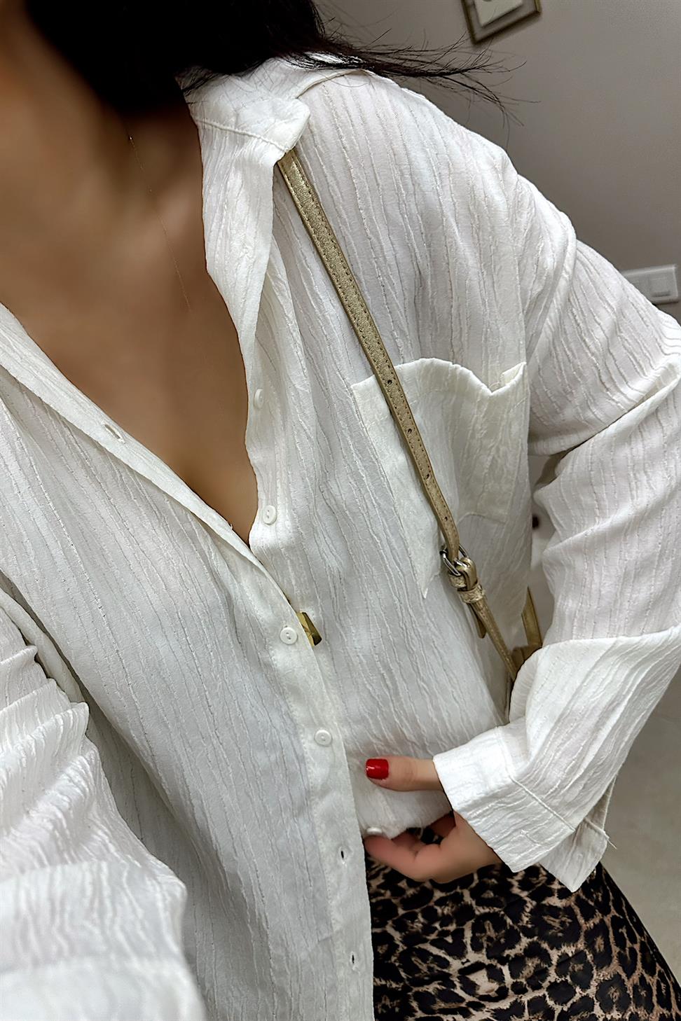 Premium Seri Tek Cepli Gofre Kumaş Gömlek Beyaz