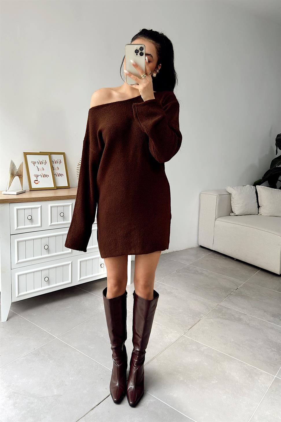 Premium Seri Tek Omuz Kuşak Detaylı Mini Triko Elbise Acı Kahve