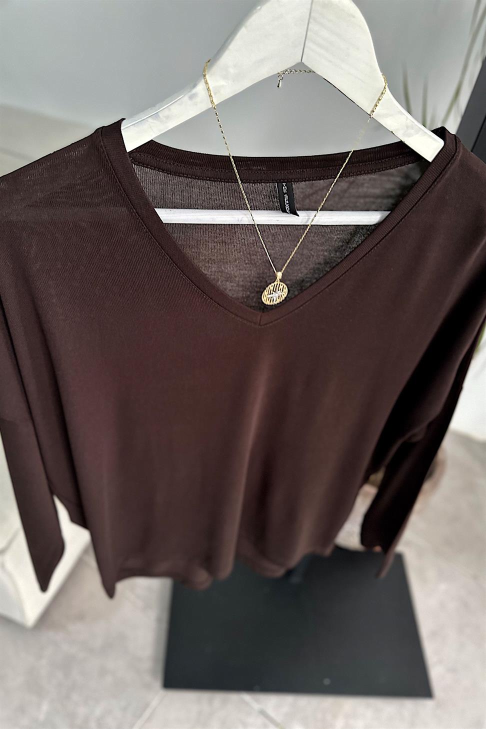 Premium Seri V Yaka Basic Bluz Acı Kahve
