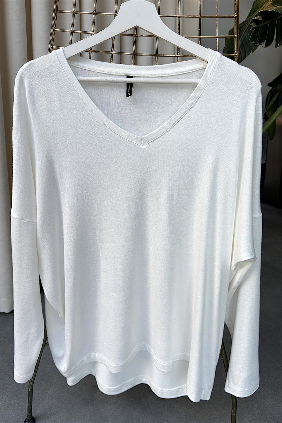 Premium Seri V Yaka Basic Bluz Ekru