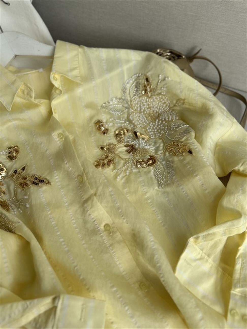 Pul ve Boncuk İşlemeli Flora Gömlek Sarı