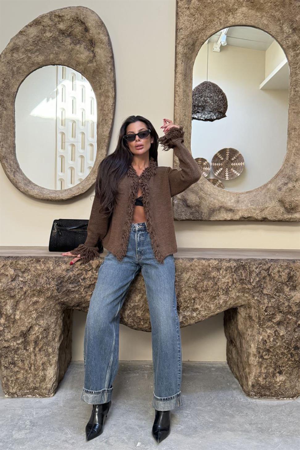 Püskül Detaylı Triko Hırka Acı Kahve