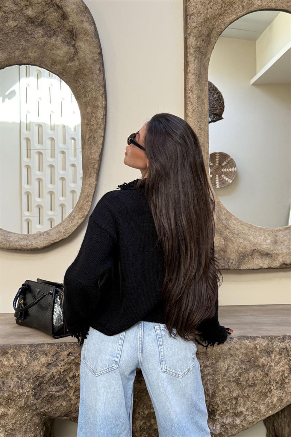 Püskül Detaylı Triko Hırka Siyah