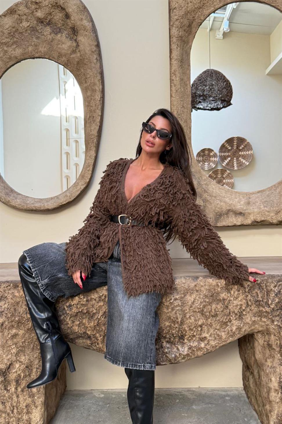 Püsküllü Kısa Hırka Acı Kahve