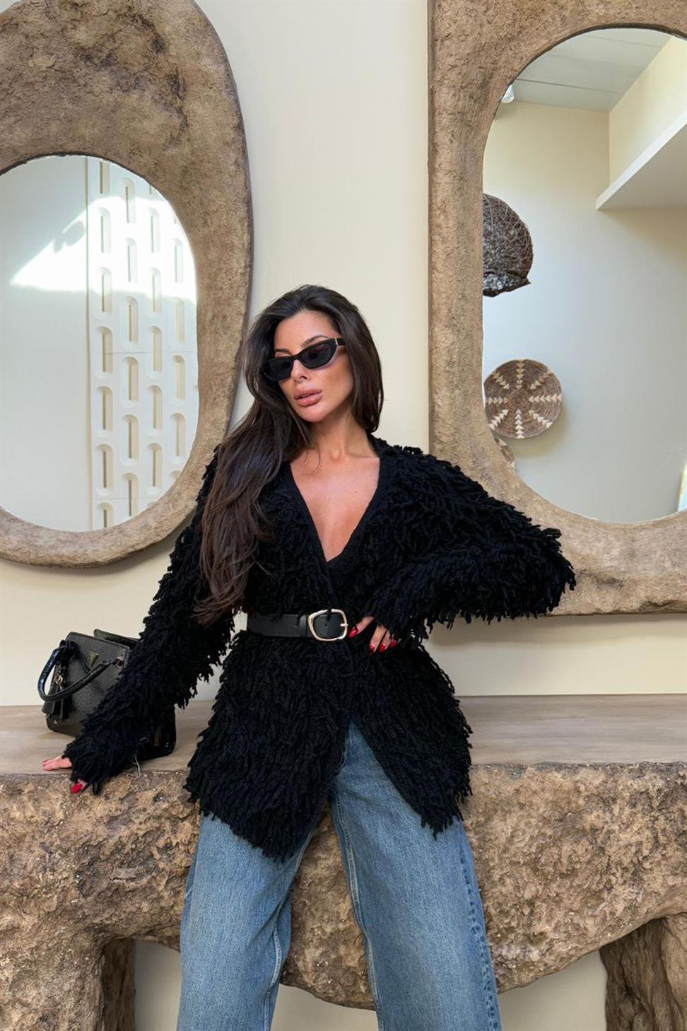 Püsküllü Kısa Hırka Siyah