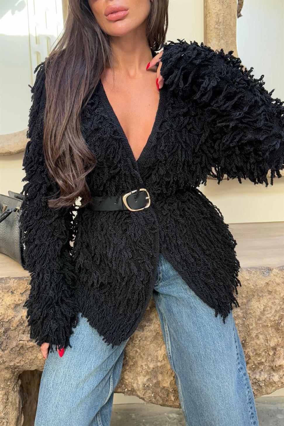 Püsküllü Kısa Hırka Siyah