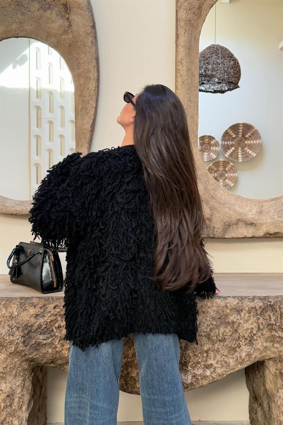 Püsküllü Kısa Hırka Siyah