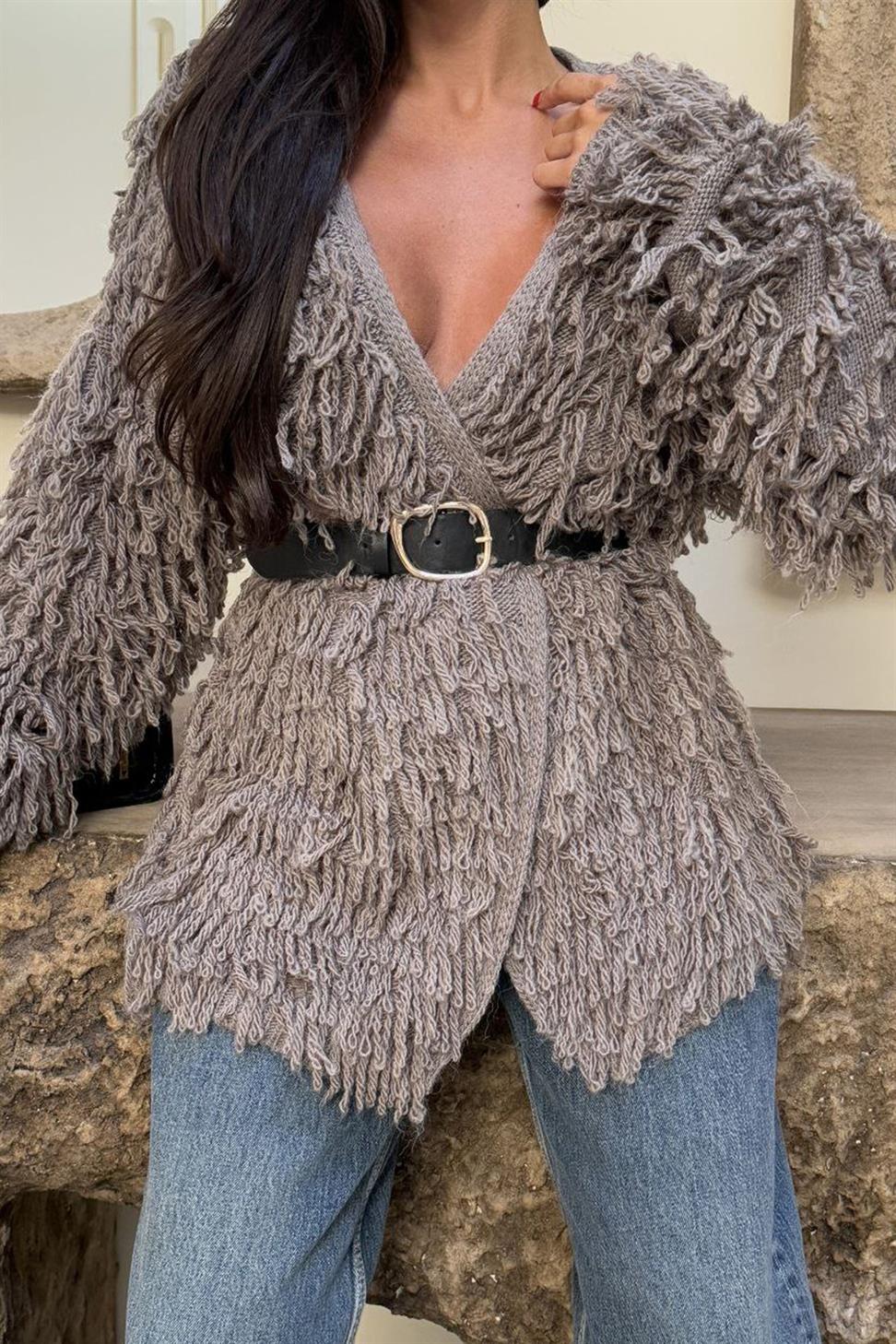 Püsküllü Kısa Hırka Vizon