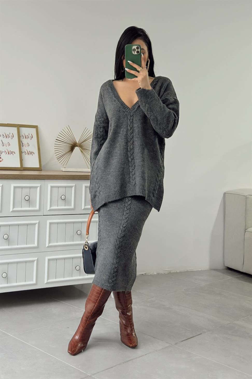 Saç Örgü Detaylı Etekli Triko Takım Antrasit