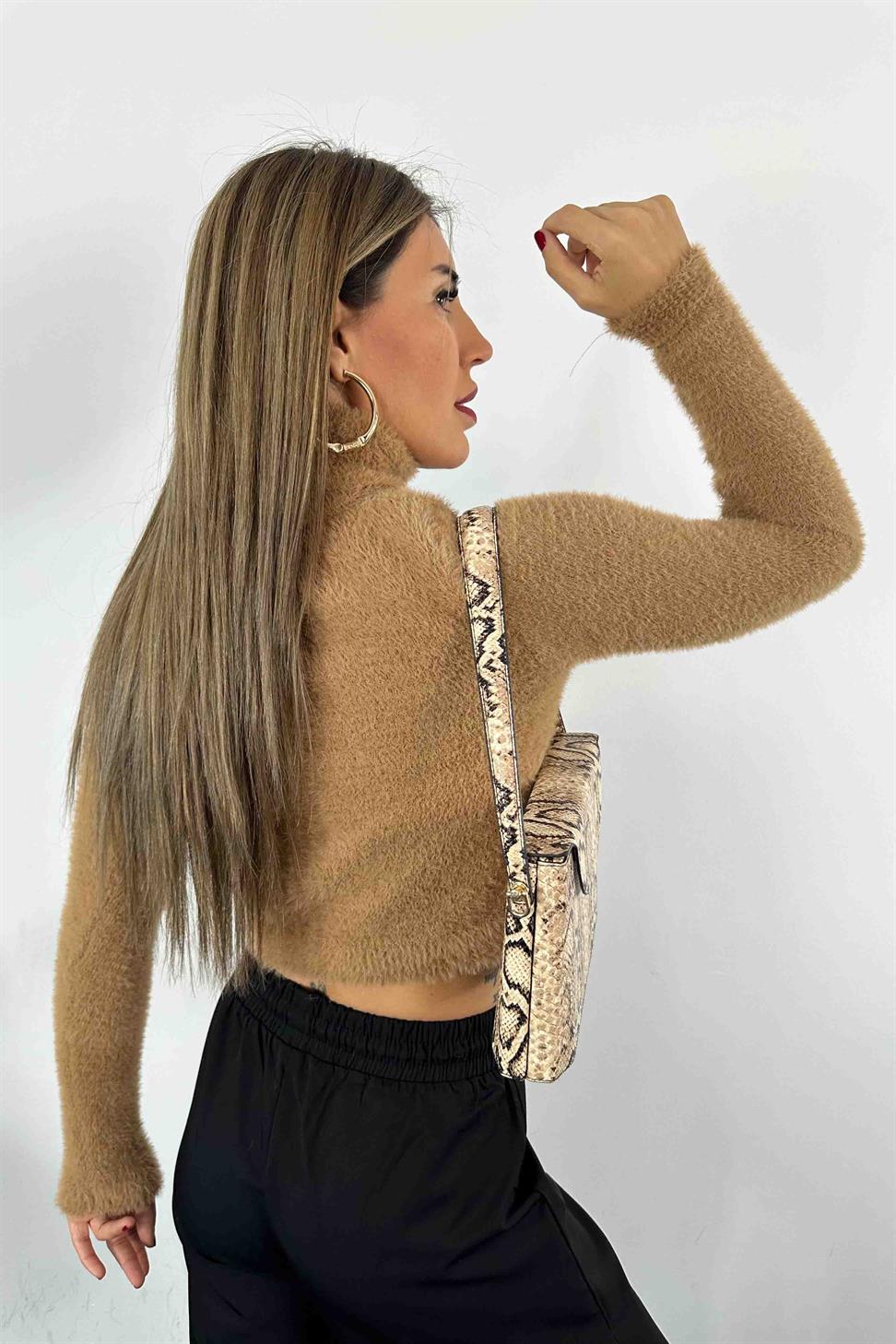 Balıkçı Yaka Crop Kazak Camel