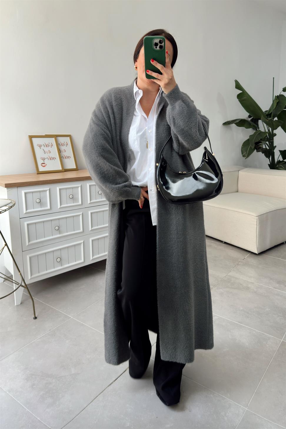 Sakallı Uzun Triko Hırka Gri