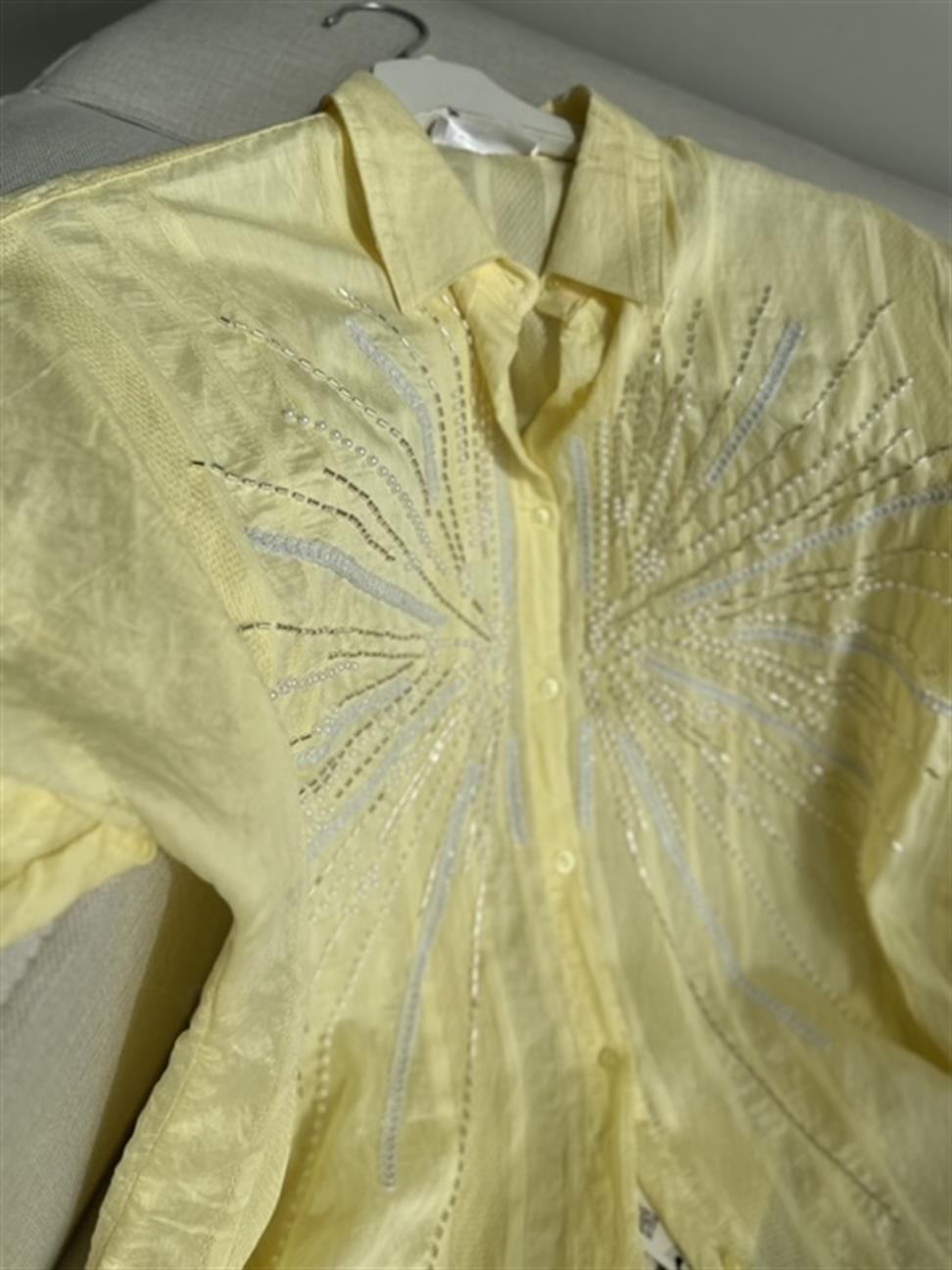 Sarı Boncuk İşleme Çesil Gömlek