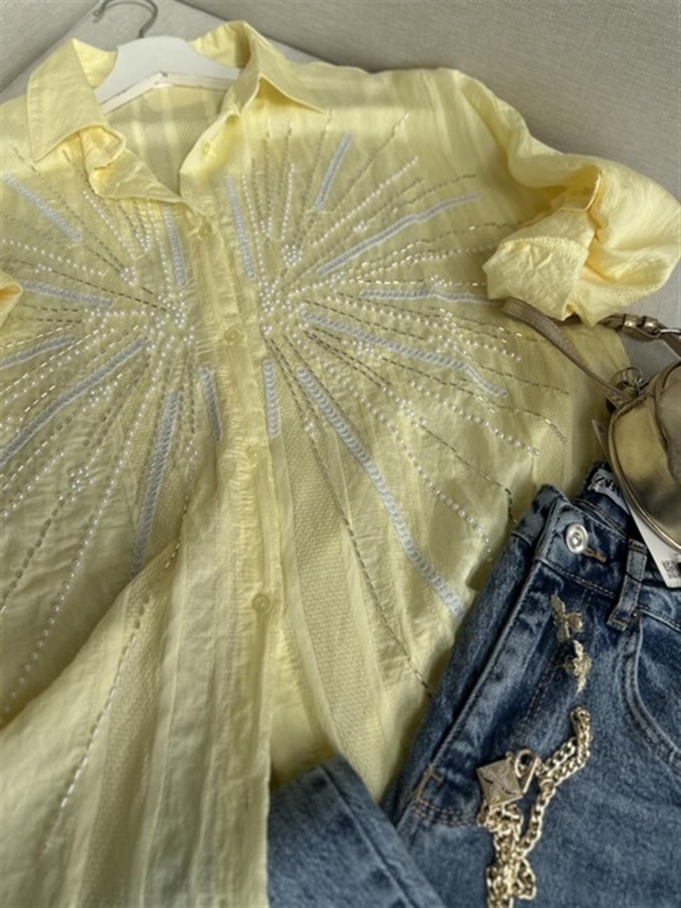 Sarı Boncuk İşleme Çesil Gömlek