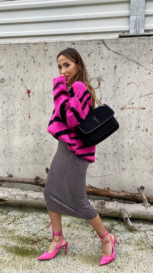 Şeker Pembe Siyah Zebra Desen Yumuş Tasarım Kazak