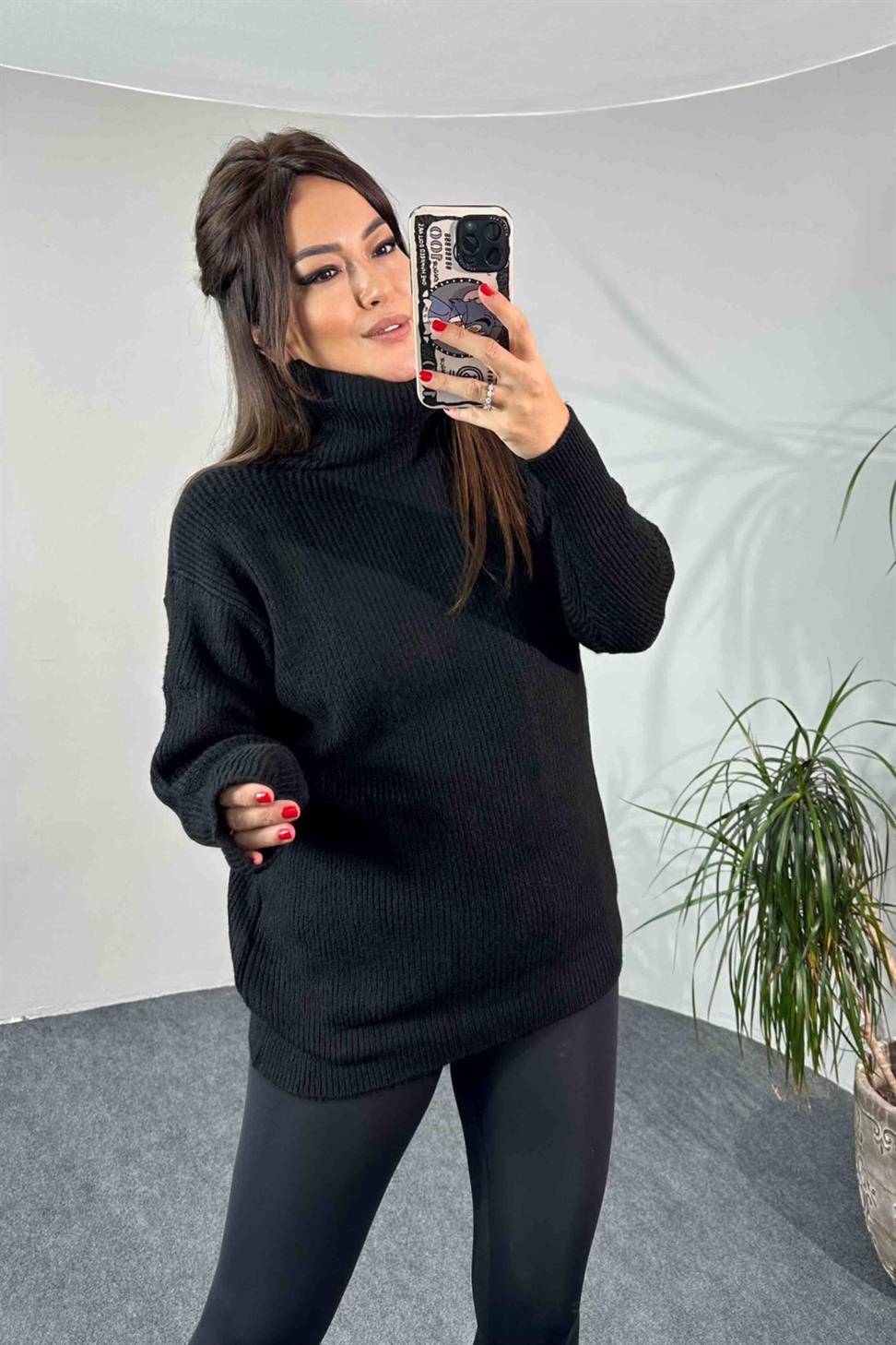 Oversize Balıkçı Yaka Kadın Kazak Siyah