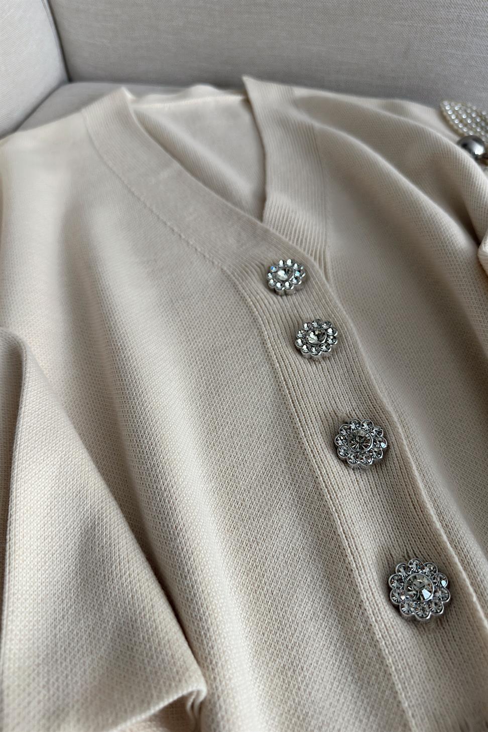 Silver Taş Düğme Detaylı Triko Hırka Ekru