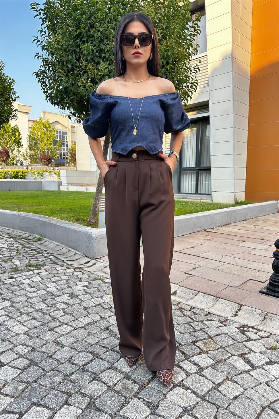 Sırt Dekolteli İnce Denim Crop Bluz Mavi