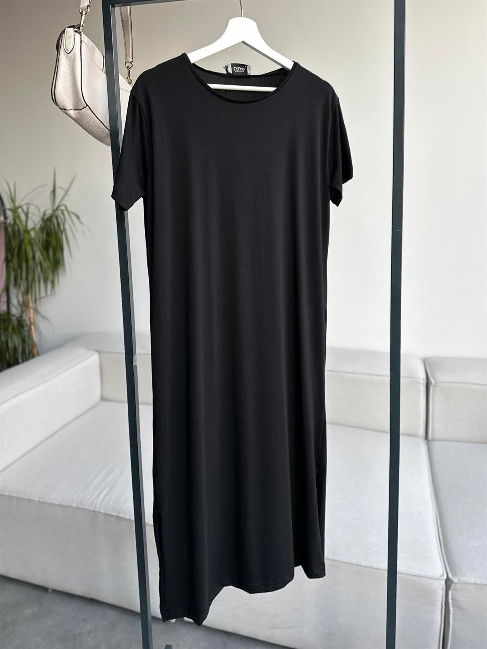 Siyah Çift Yırtmaçlı Pamuk Penye Elbise