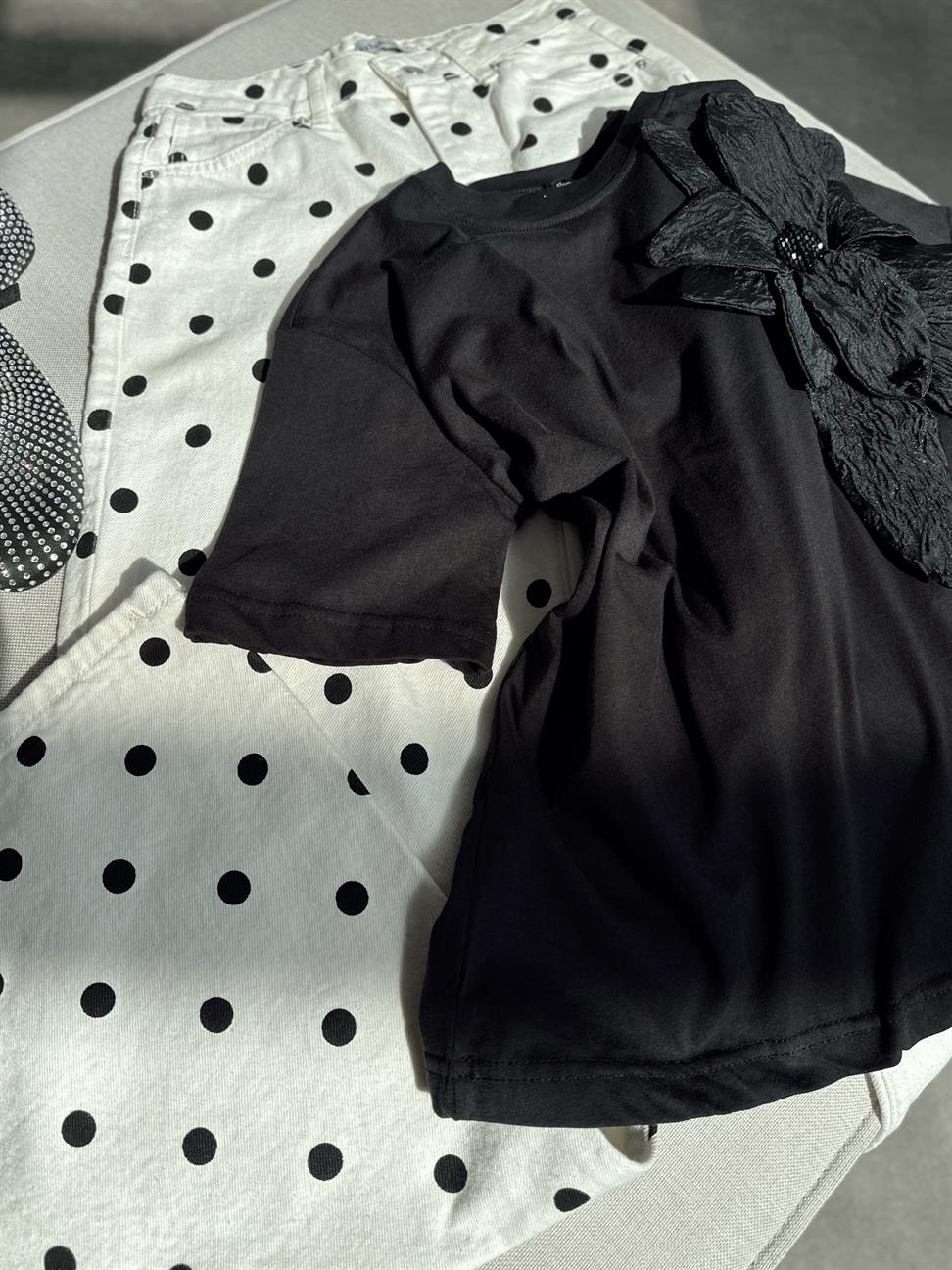 Siyah İnci Taşlı Big Flower Tshirt