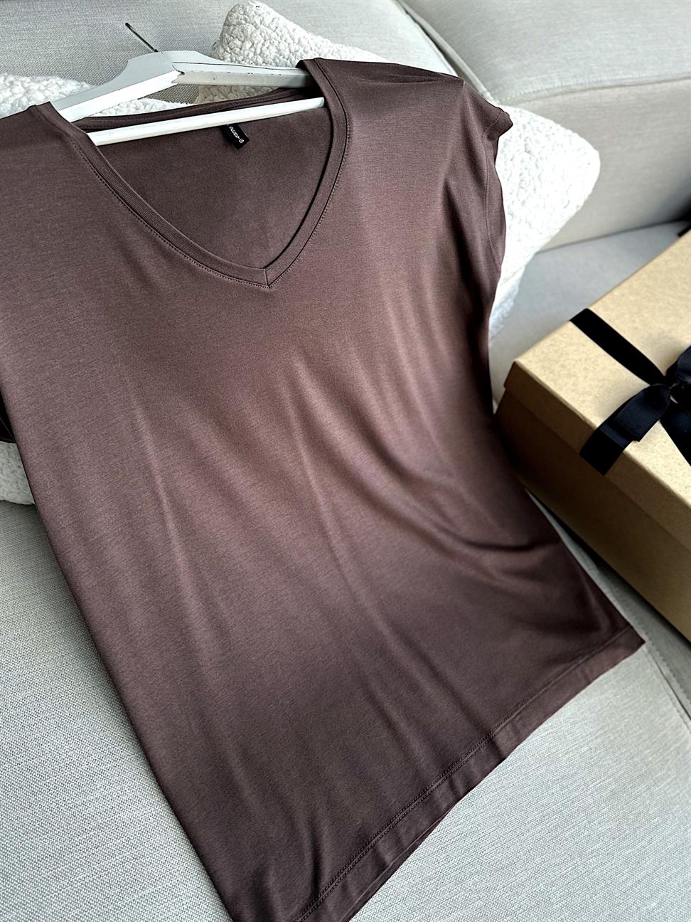 Soft Line V Yaka Basic Tişört Kahve