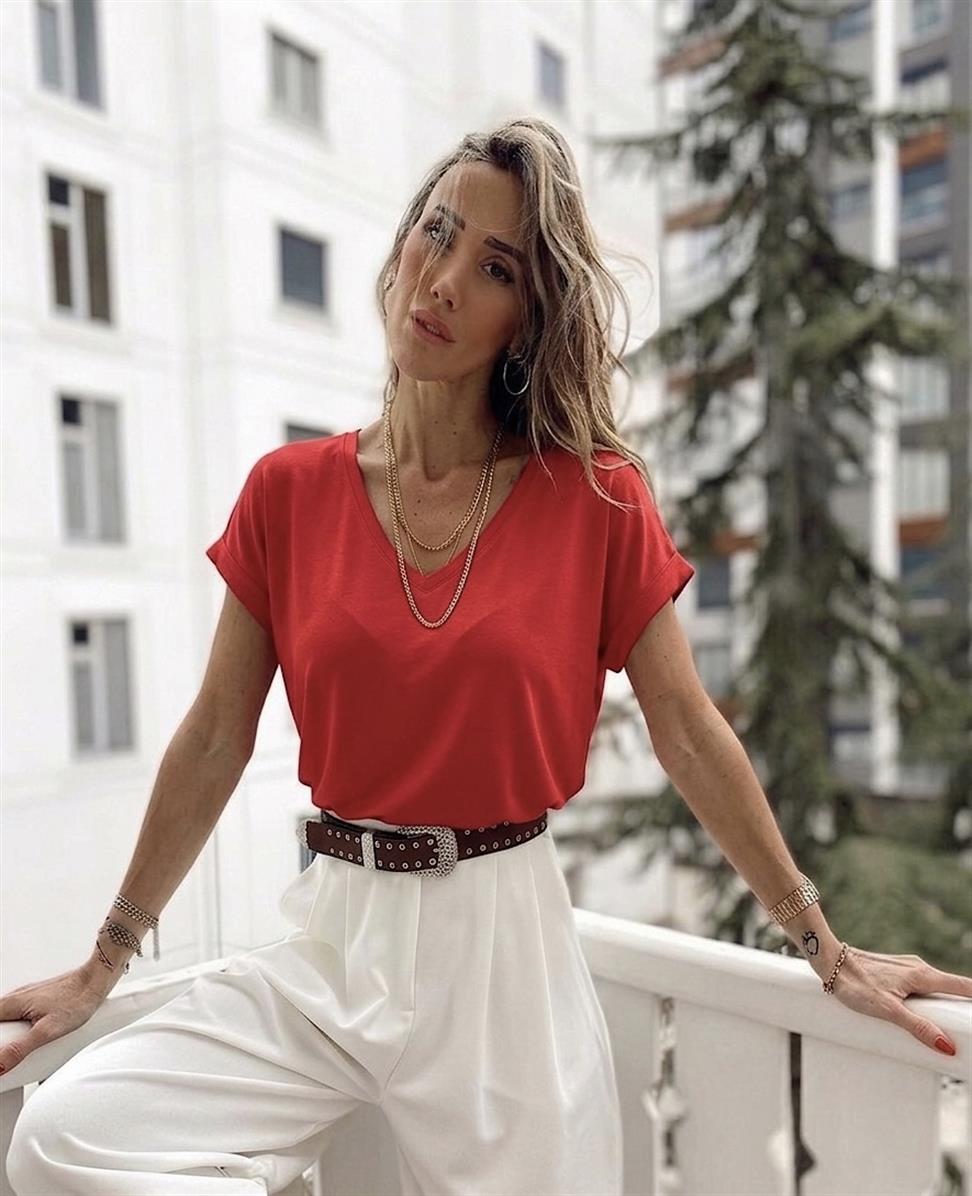 Soft Line V Yaka Basic Tişört Kırmızı