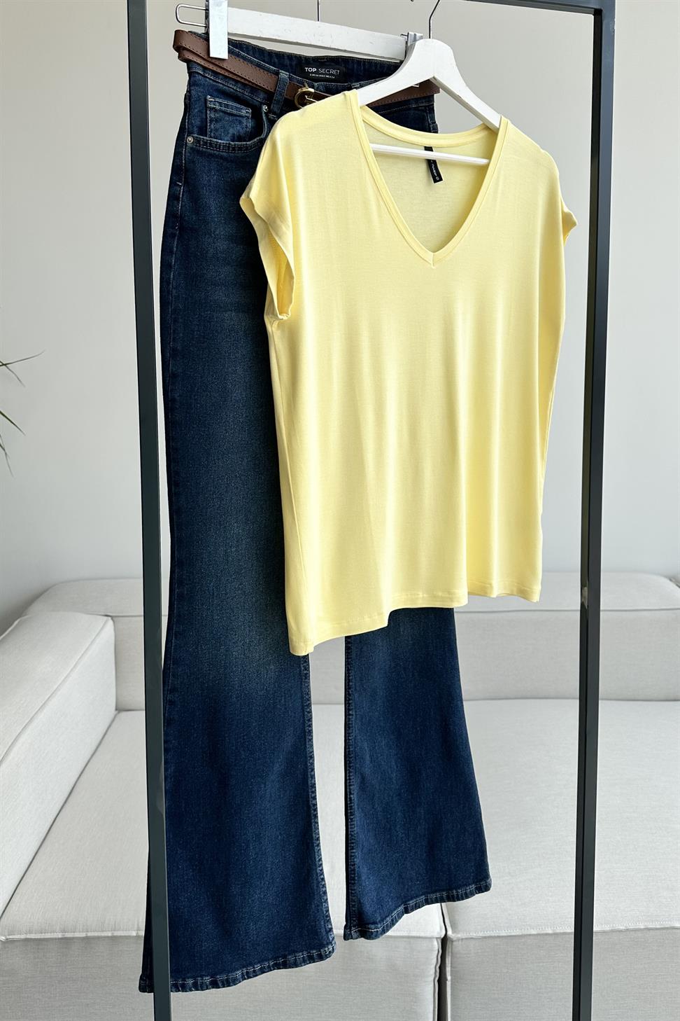 Soft Line V Yaka Basic Tişört Sarı