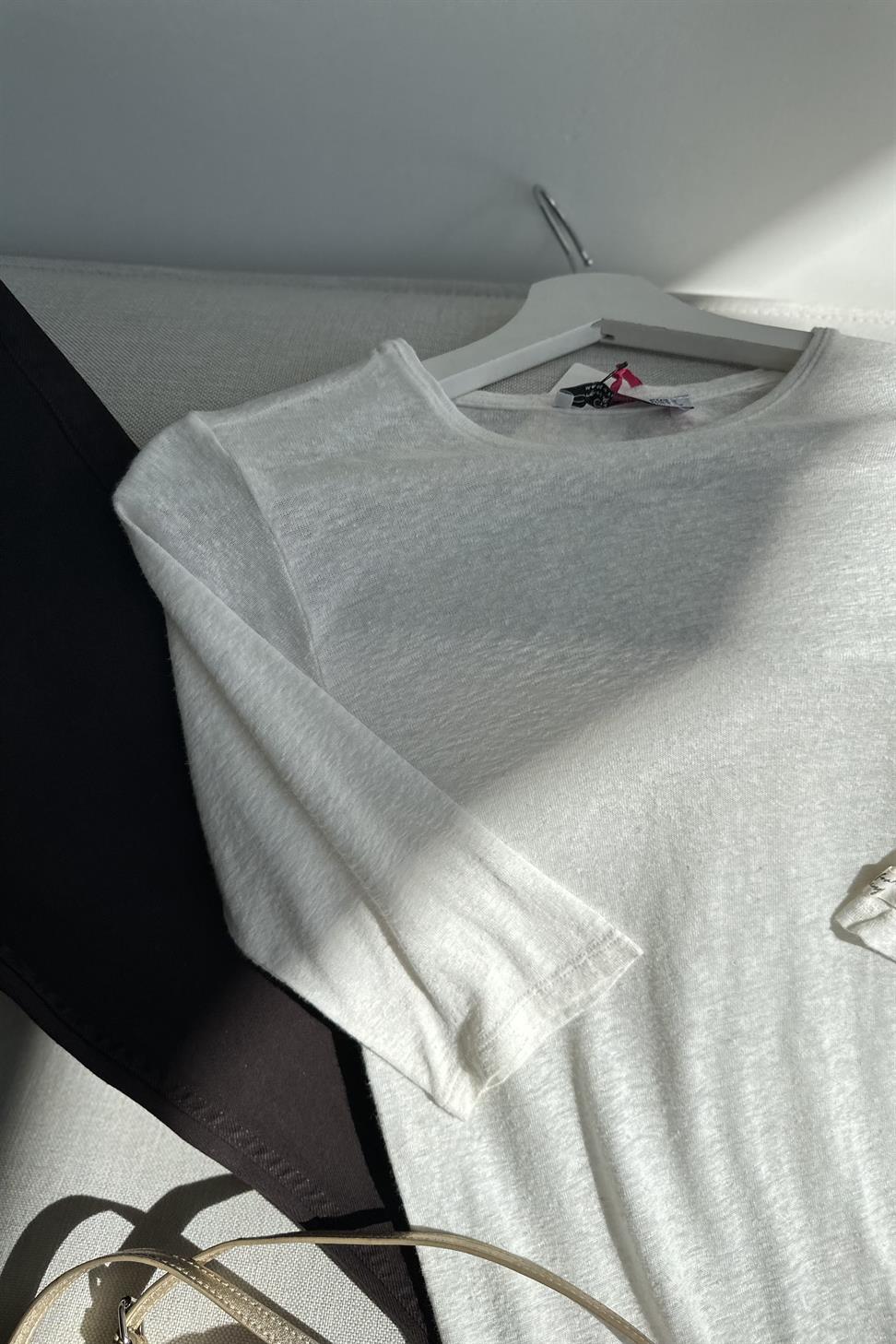 Soft Seri Özel Dokulu Basic Bluz Ekru