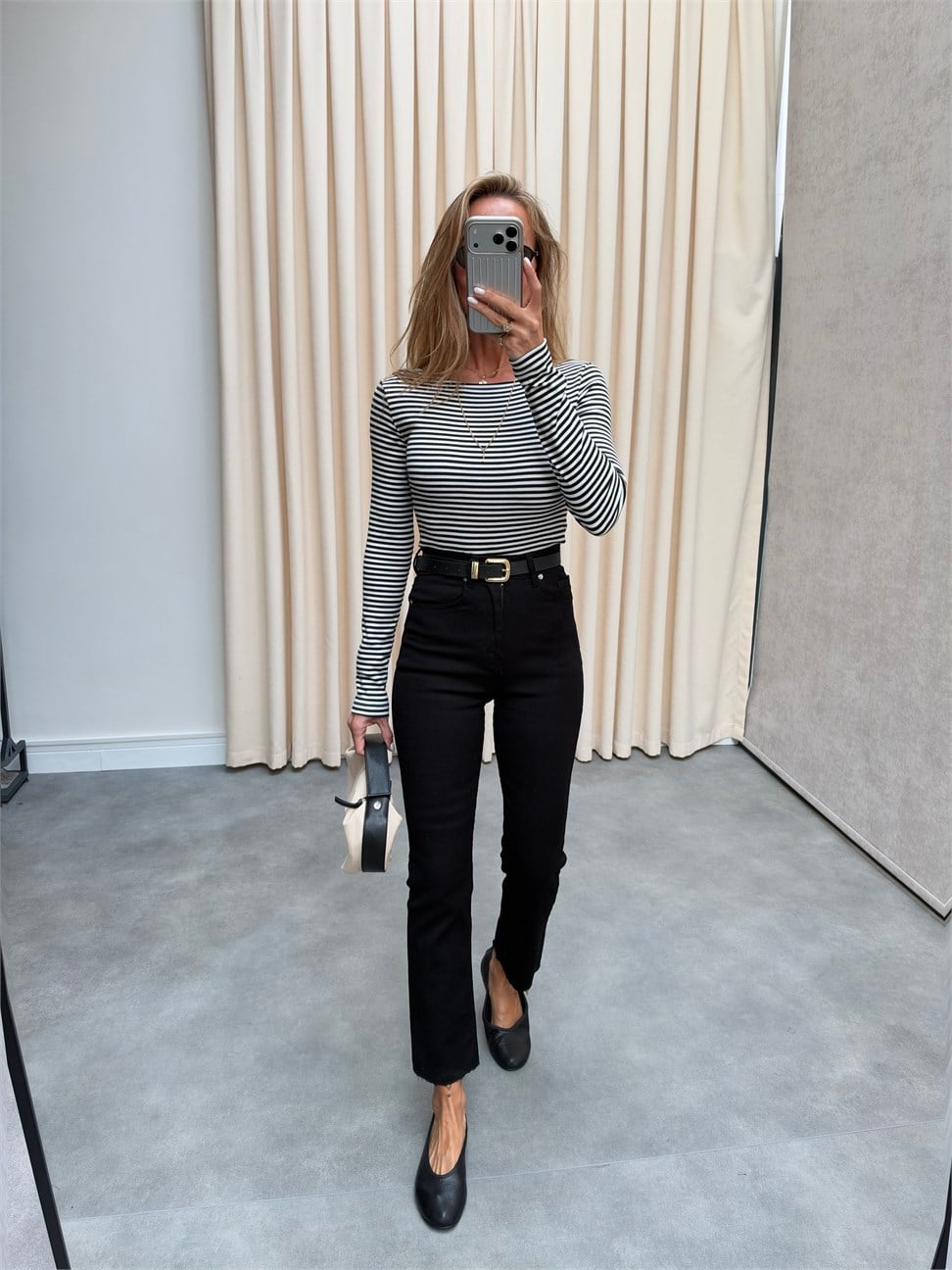 Soley Kesik Paça Fit Jean Siyah