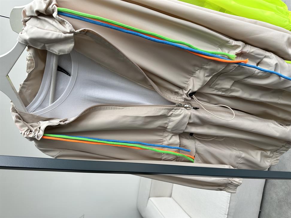 Taş Kapüşonlu Fermuarlı Tensel Kumaş Tasarım Mont