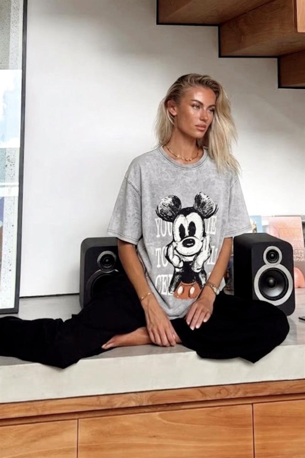 Taş Yıkamalı Mickey Baskılı Unisex Tişört