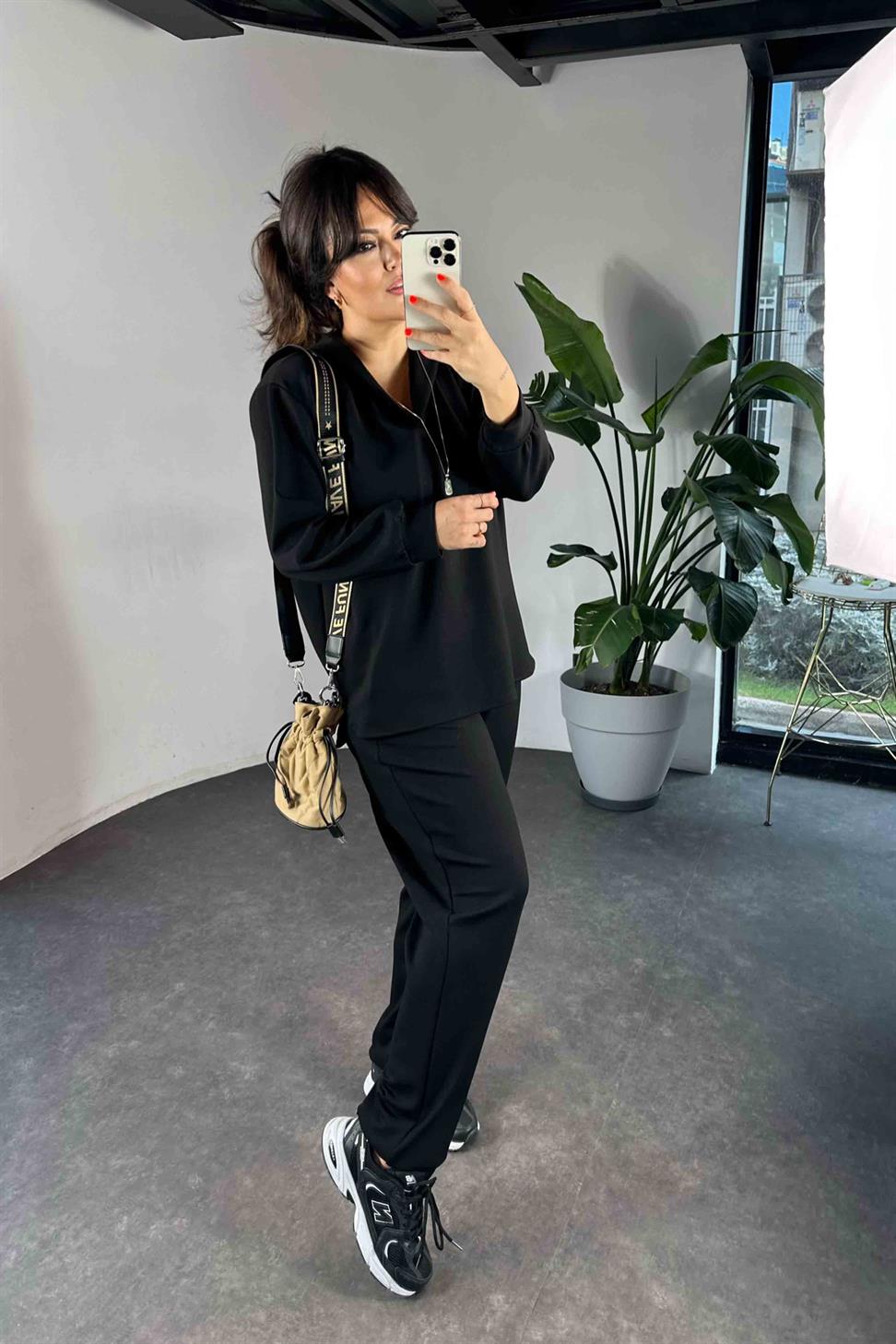 V Yaka Kapüşonlu İkili Kadın Takım Siyah