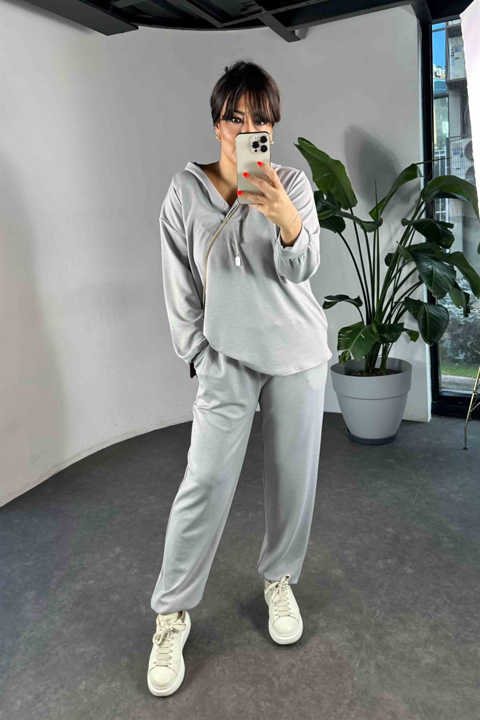 V Yaka Kapüşonlu İkili Kadın Takım Gri