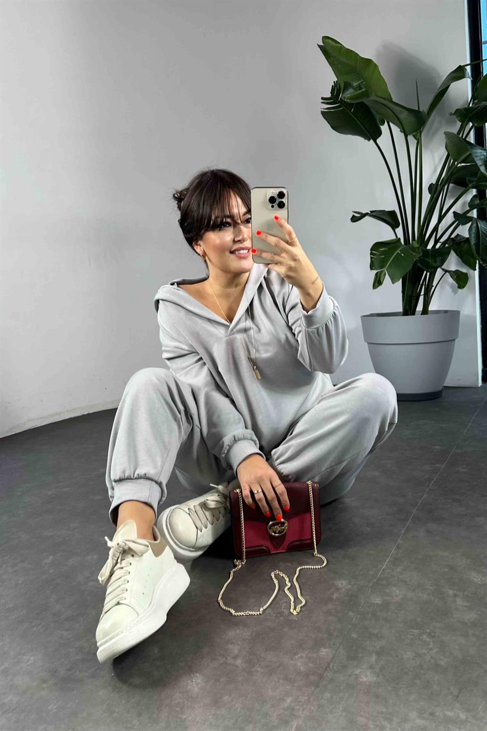 V Yaka Kapüşonlu İkili Kadın Takım Gri