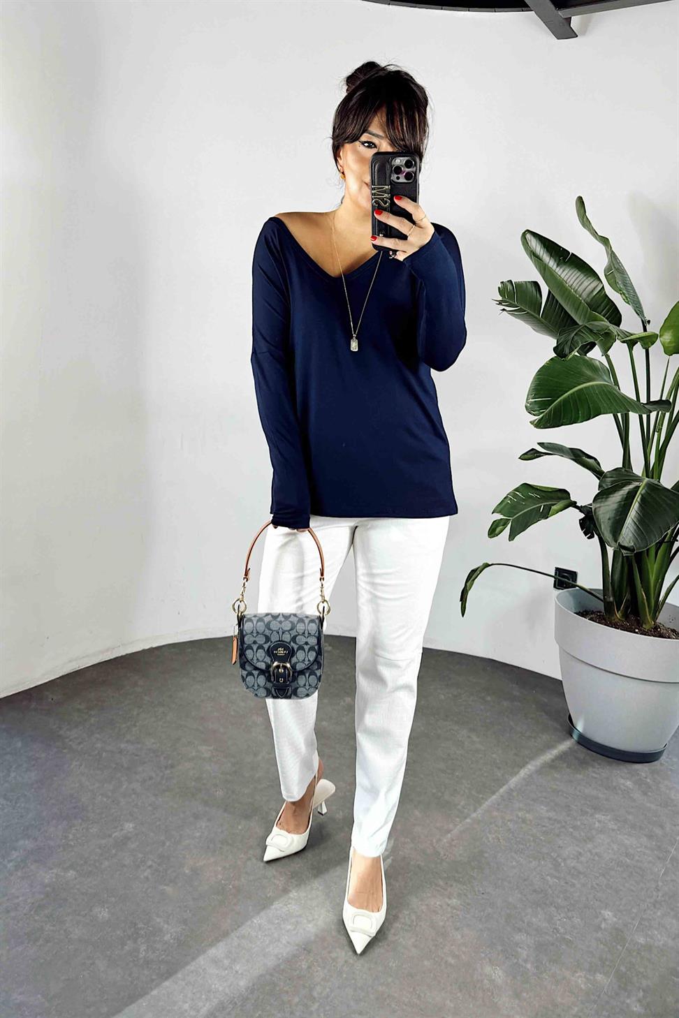 V Yaka Oversize Basic Kadın Bluz Lacivert